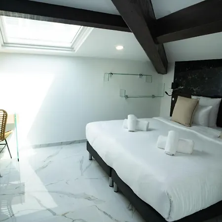 La Ora Hotel